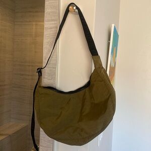 Baggu Medium Crescent- Seaweed